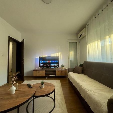 City Center Apartment Gjakova Exterior photo