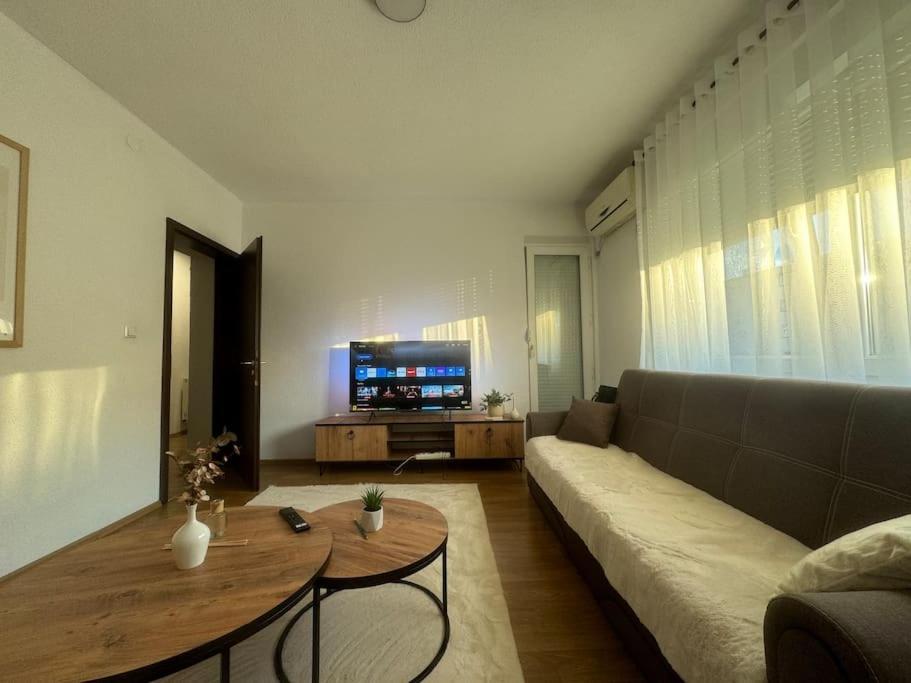 City Center Apartment Gjakova Exterior photo